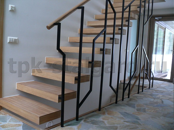 Огр.дизайн (Ст3) 900/поручень дерево 40мм/стойка 40х40х2мм