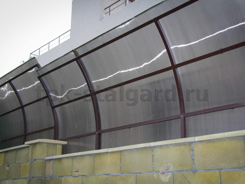 Забор с ветрозащитой из поликорбаната/6413