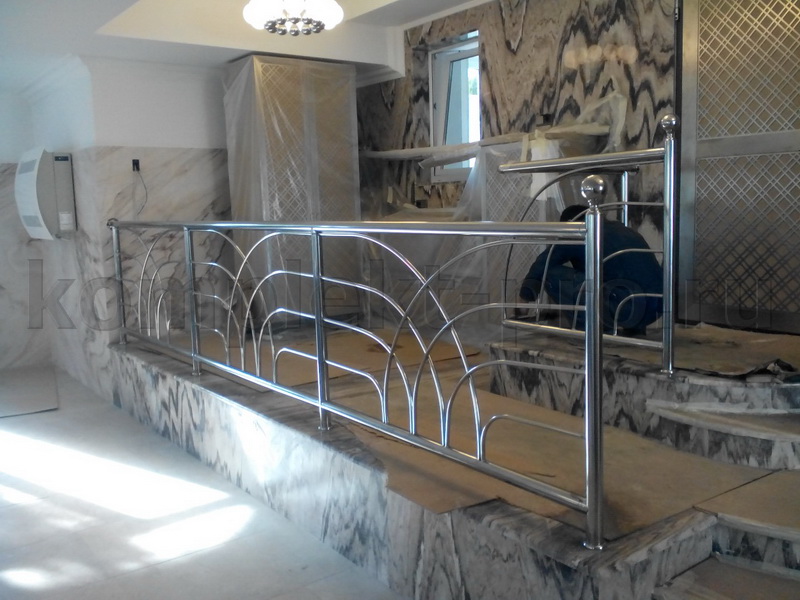 Огр. дизайн. (AISI201) 900/1 поручень 50,8мм/стойка 50,8мм/заполнение 16,0мм (узор)